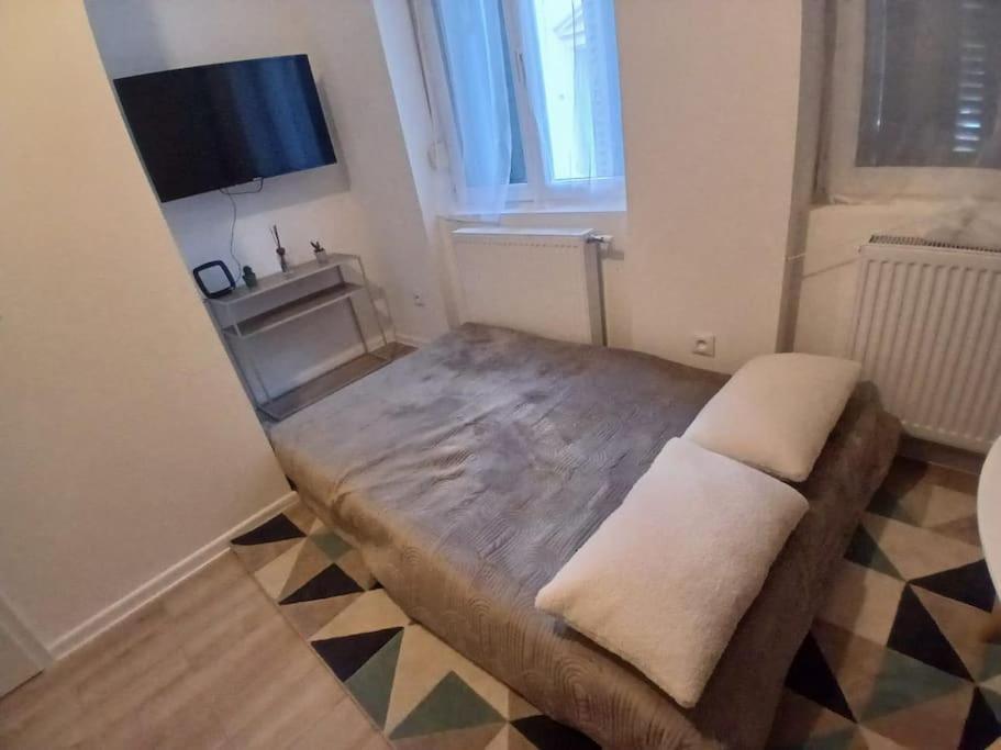 Appartement F1 Orchidee Mulhouse Esterno foto