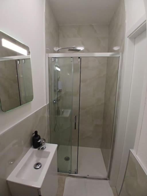Appartement F1 Orchidee Mulhouse Esterno foto